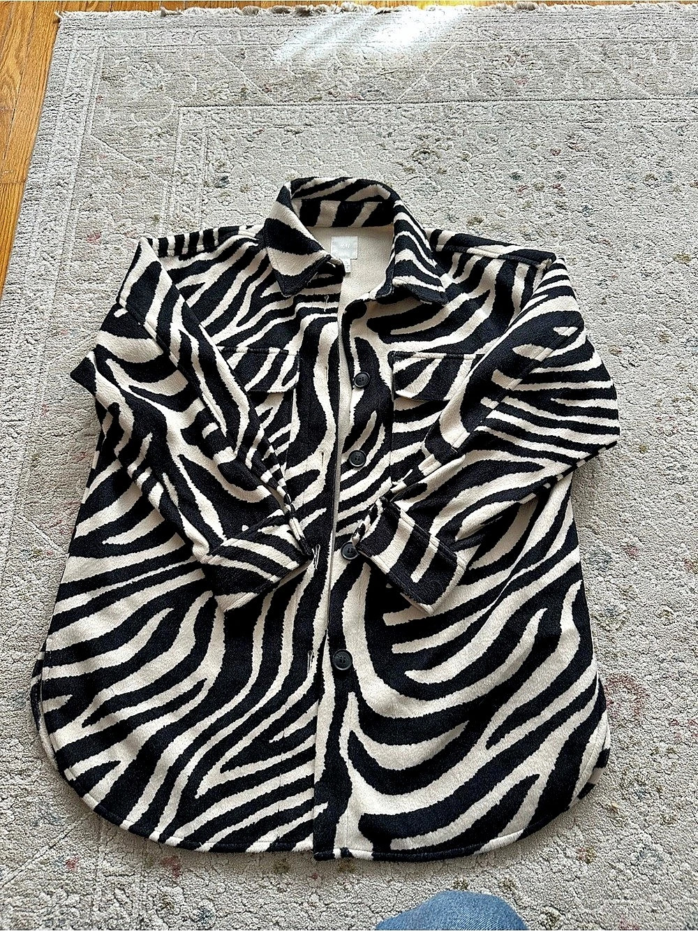 H&Medium Zebra Print Teddy Jacket Size Medium Like New